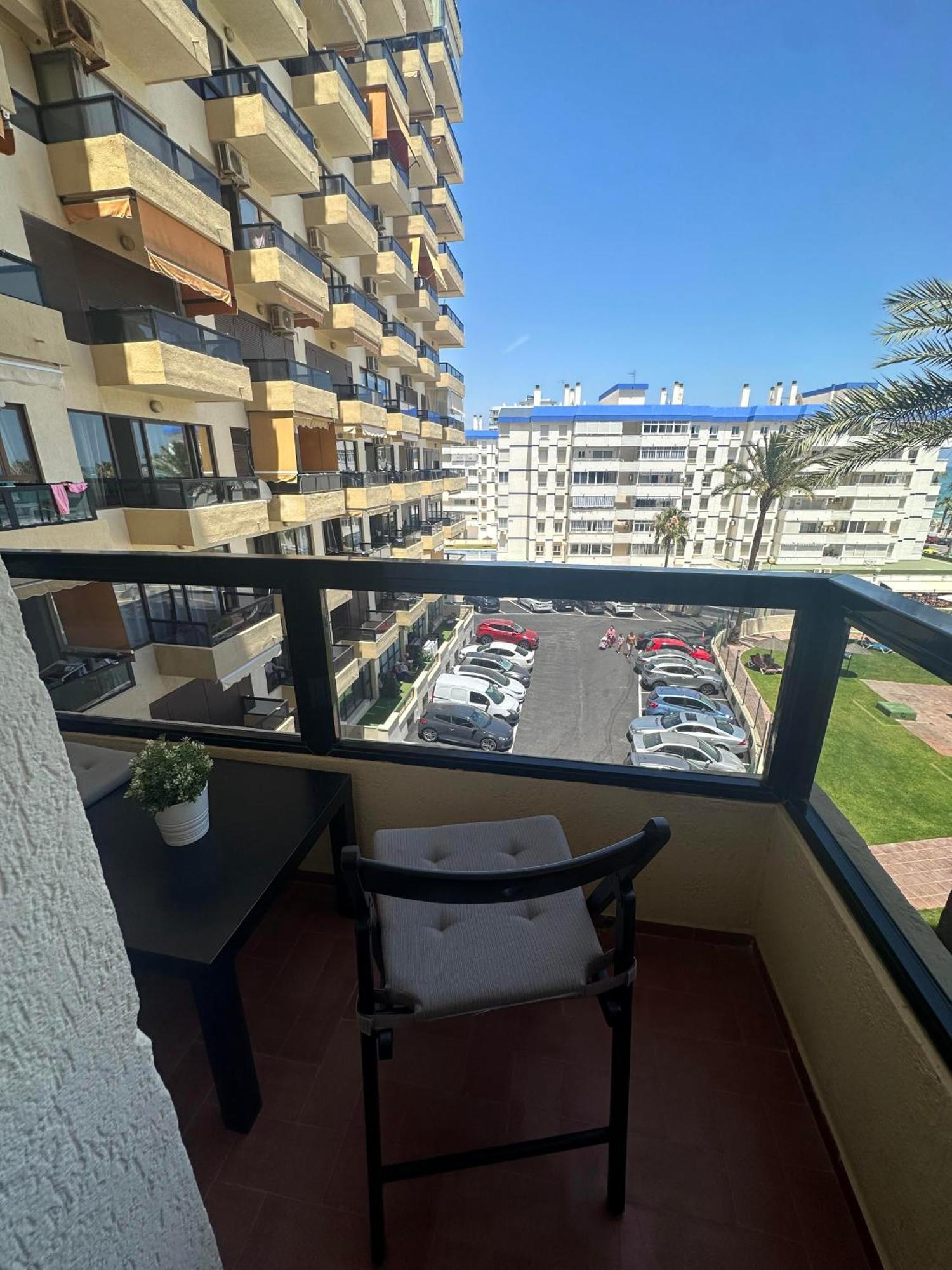 Apartamento Turistico Aloha Playa Benalmadena Luaran gambar